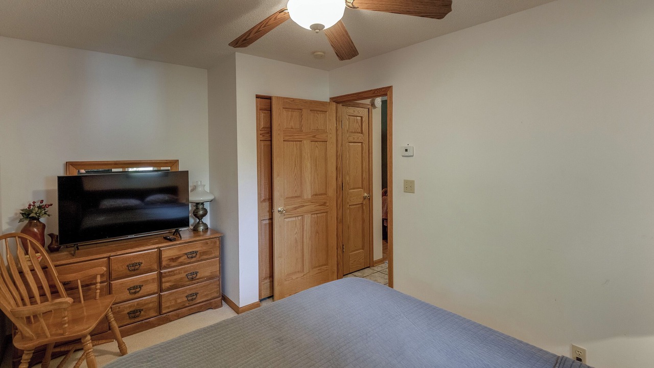 Photo of Bedroom in Garrison