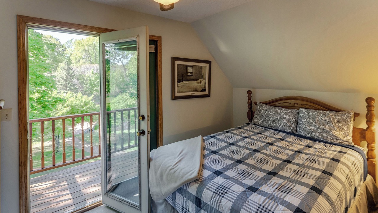 Photo of Bedroom in Garrison