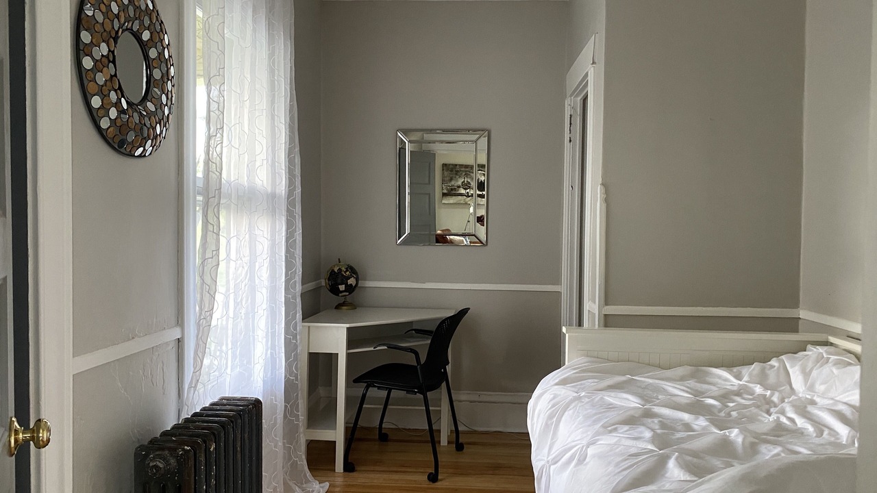 Photo of Bedroom in Whittier