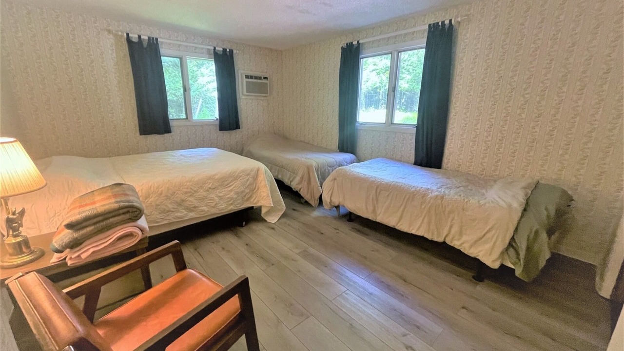 Photo of Bedroom in Butternut