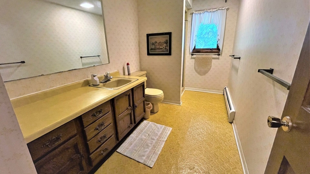 Photo of Bathroom in Butternut