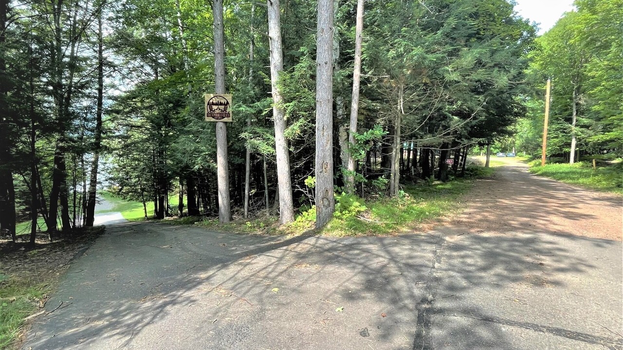 Photo of Outdoor in Butternut
