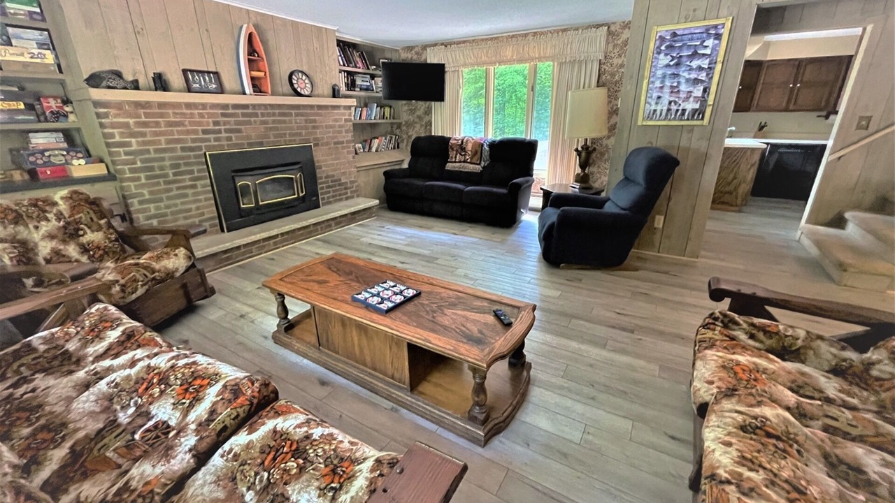 Photo of Livingroom in Butternut