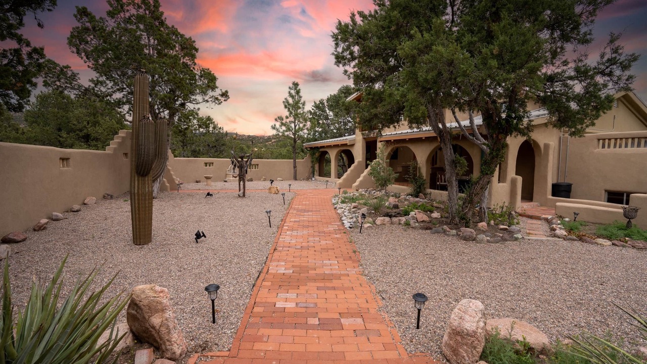 Photo of Others in Santa Fe