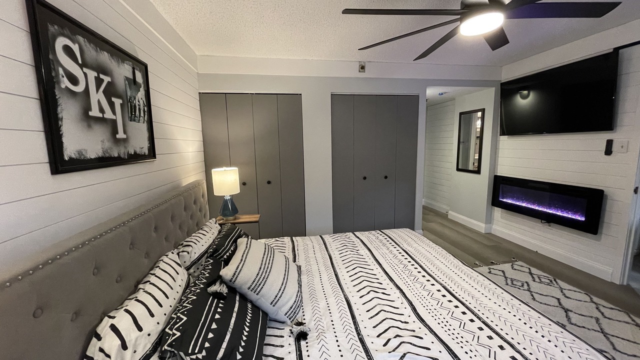 Photo of Bedroom in Snowshoe