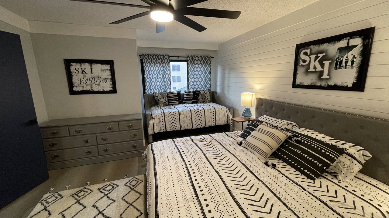 Photo of Bedroom in Snowshoe