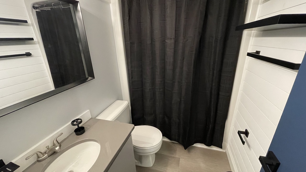 Photo of Bathroom in Snowshoe