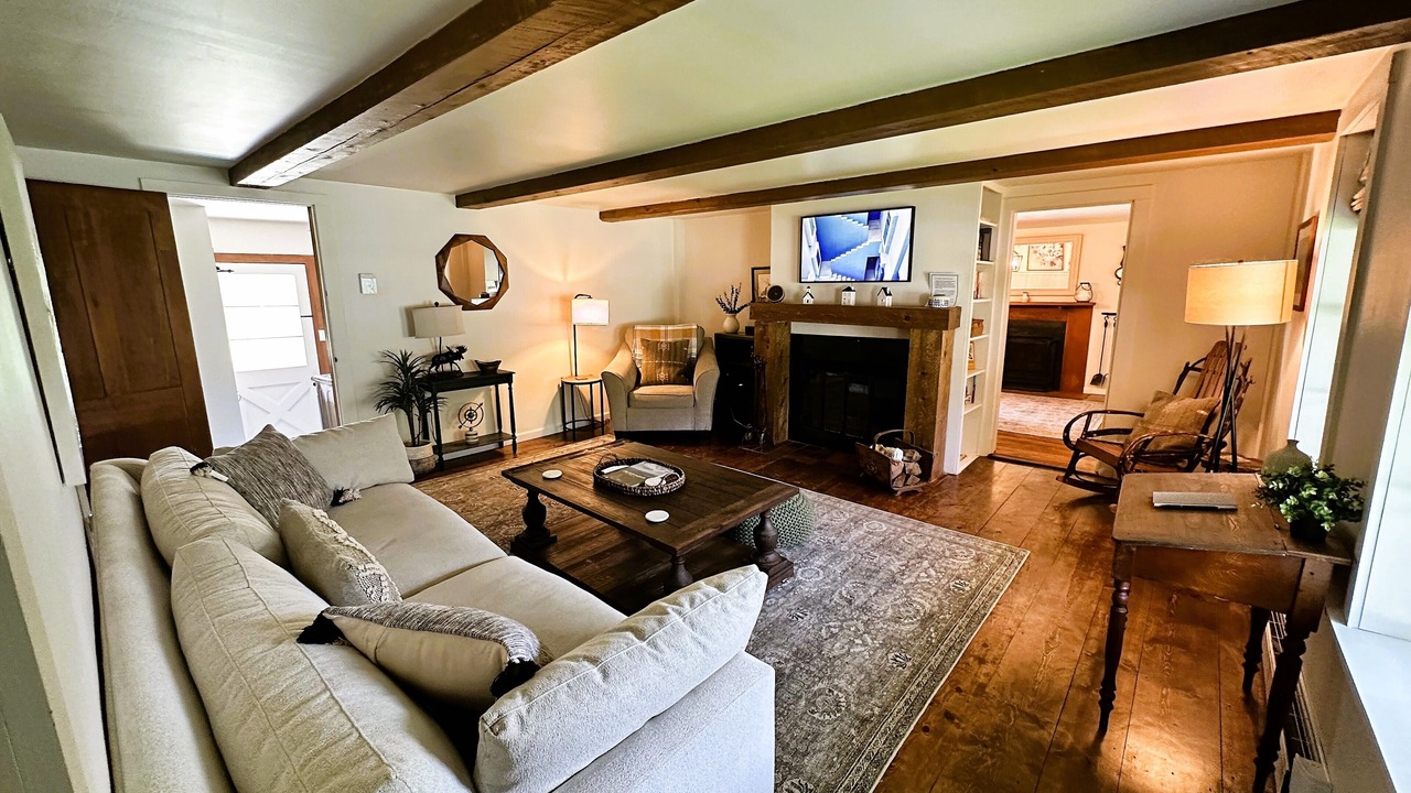 Photo of Livingroom in Jay