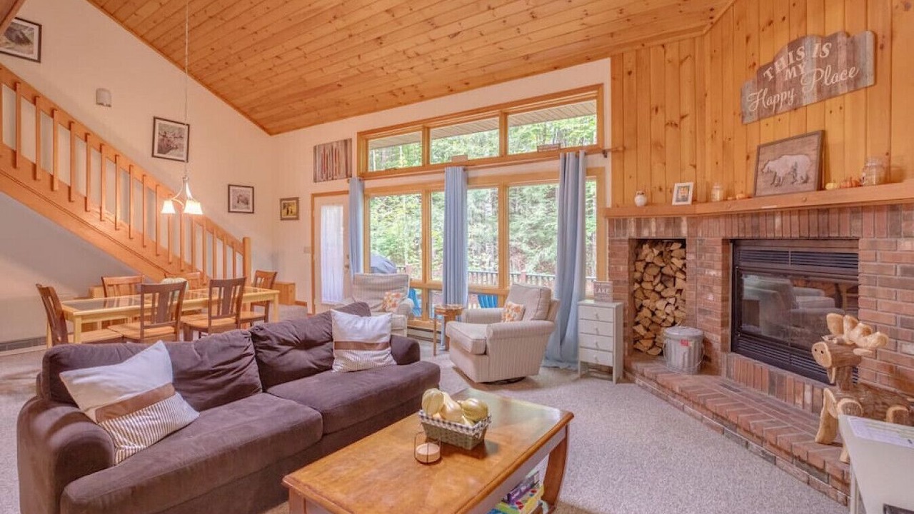Photo of Livingroom in North Woodstock