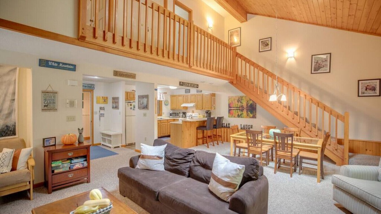 Photo of Livingroom in North Woodstock