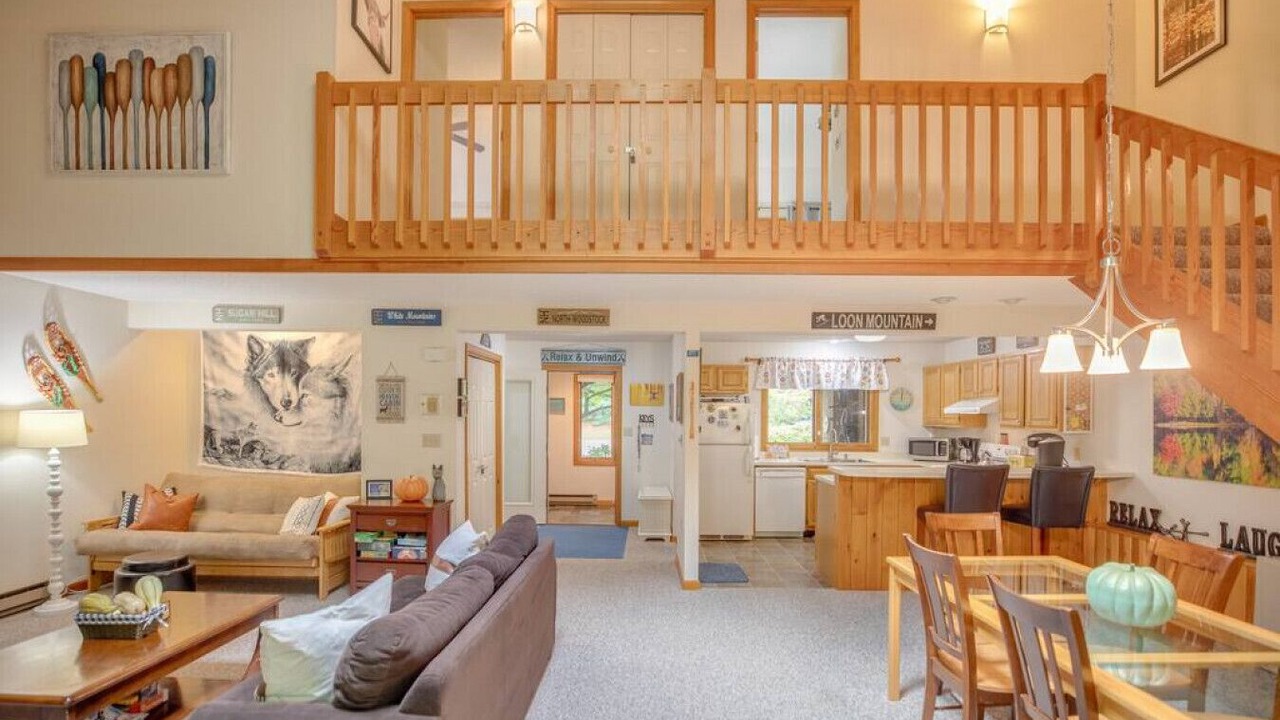 Photo of Livingroom in North Woodstock