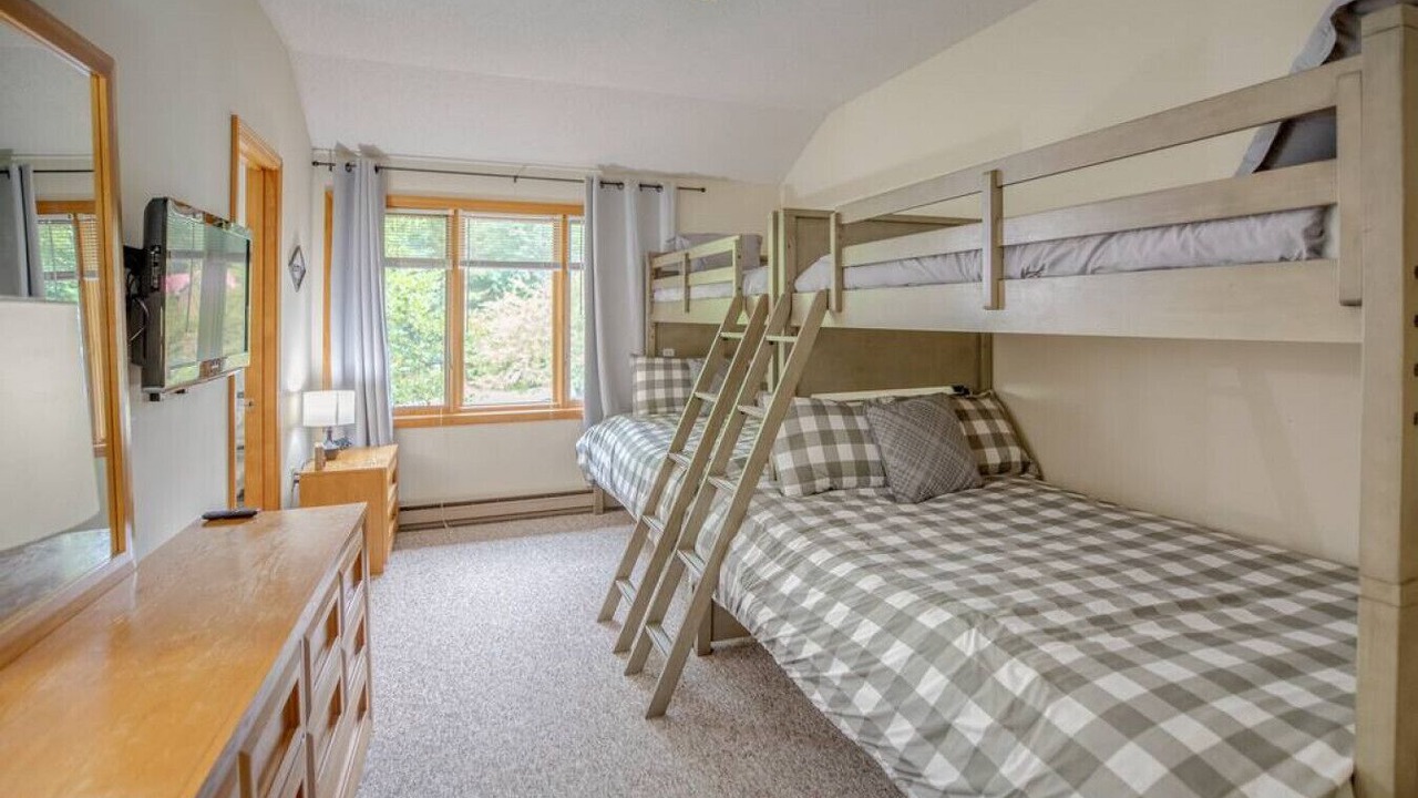 Photo of Bedroom in North Woodstock
