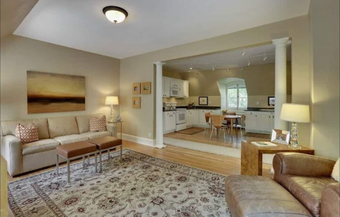 Photo of Livingroom in Whittier