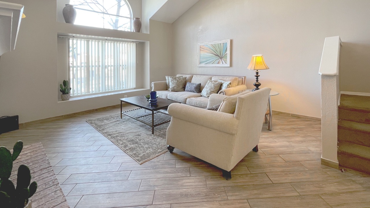 Photo of Livingroom in Taylor Ranch