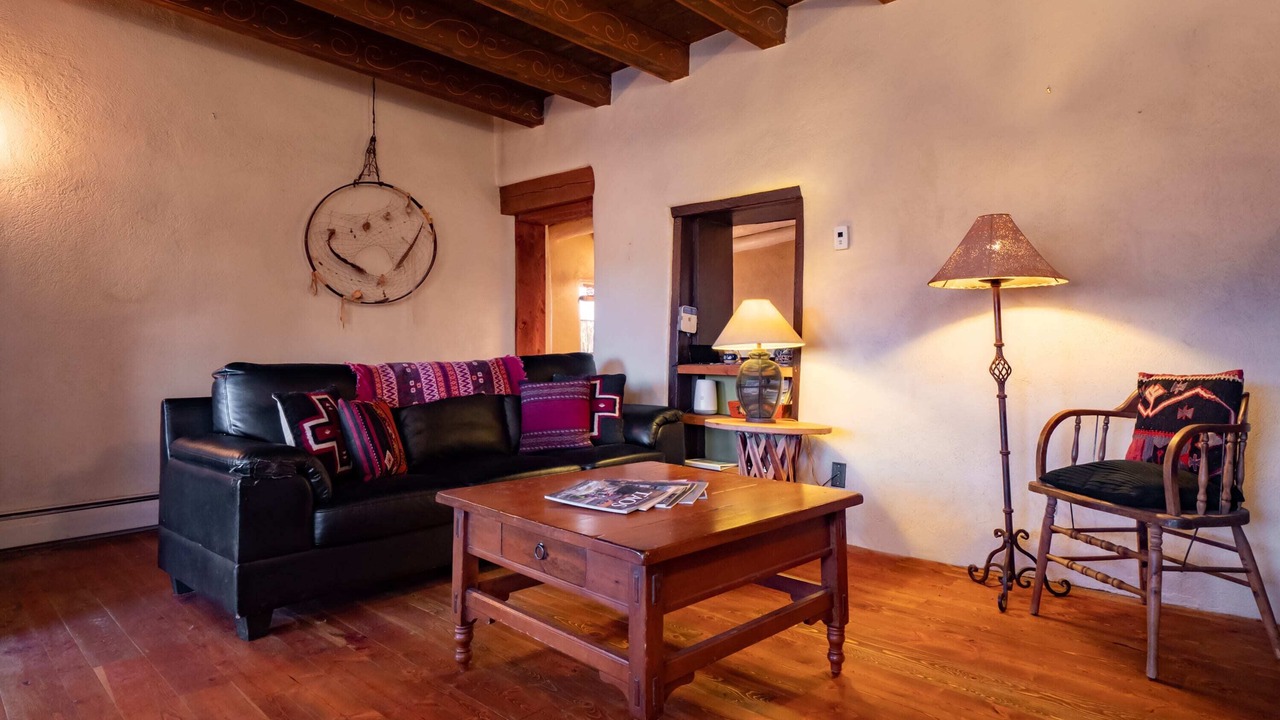 Photo of Livingroom in Taos