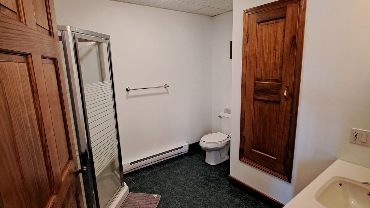 Photo of Bathroom in Tony