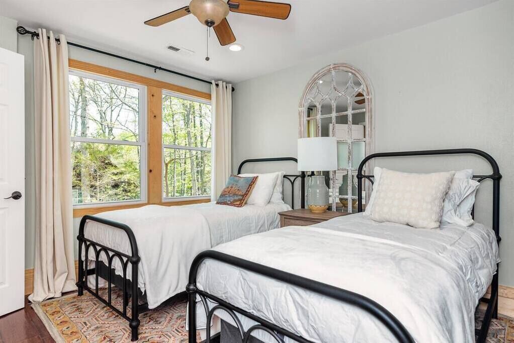 Photo of Bedroom in Kabletown