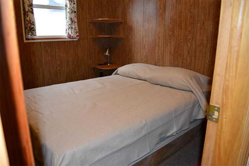 Photo of Bedroom in Brier Hill
