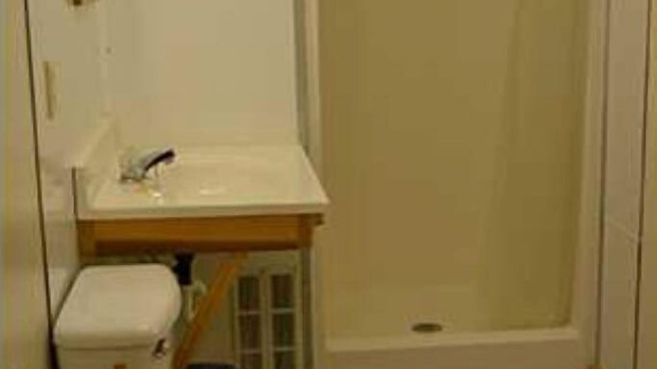 Photo of Bathroom in Brier Hill
