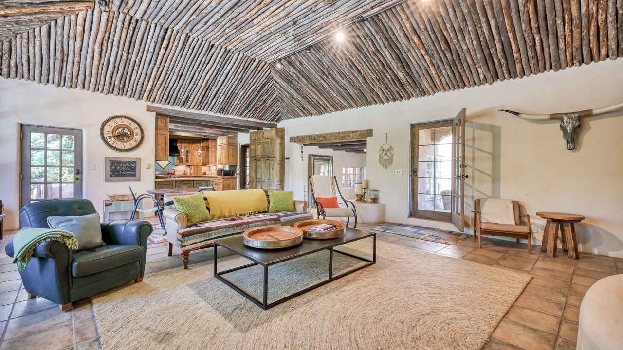 Photo of Livingroom in Taos