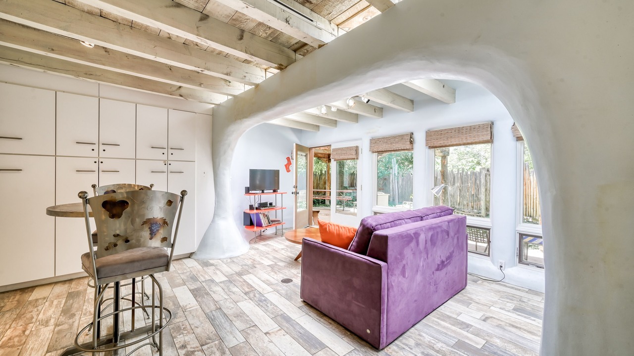 Photo of Livingroom in Taos