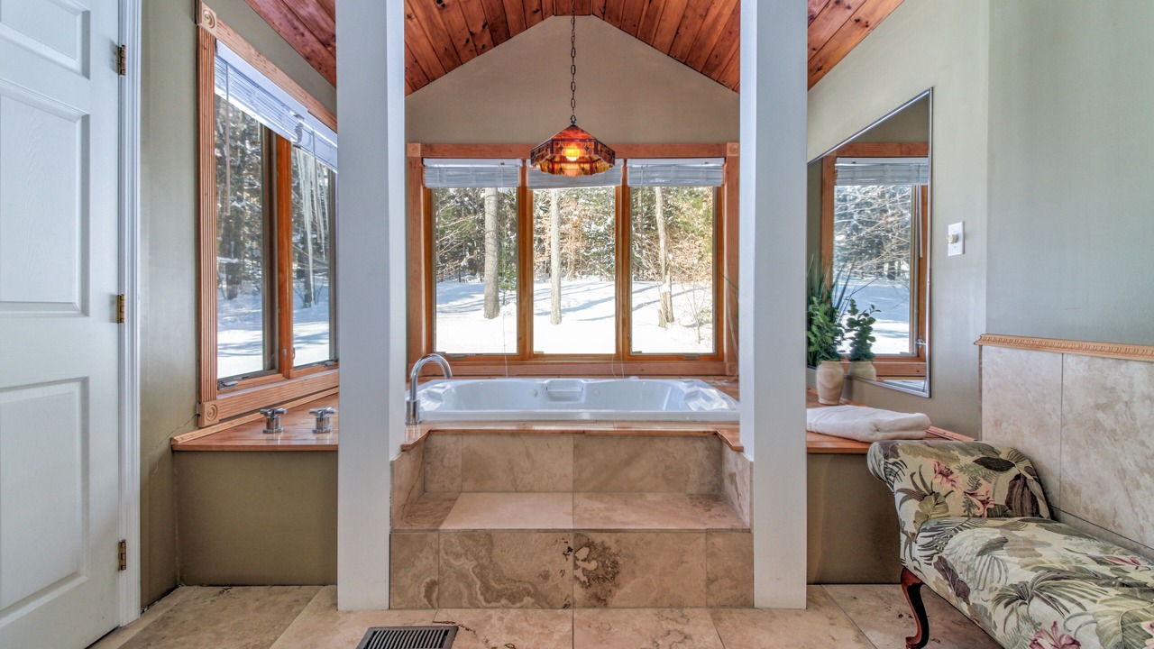 Photo of Bathroom in Londonderry