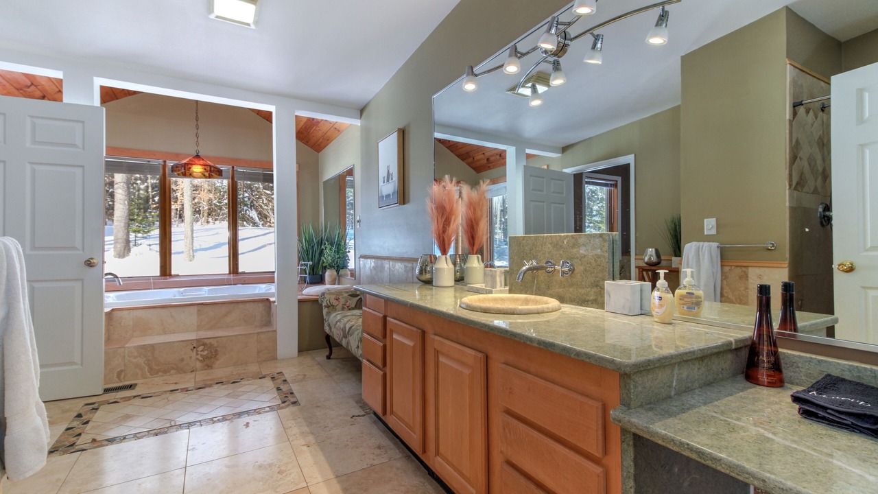 Photo of Bathroom in Londonderry