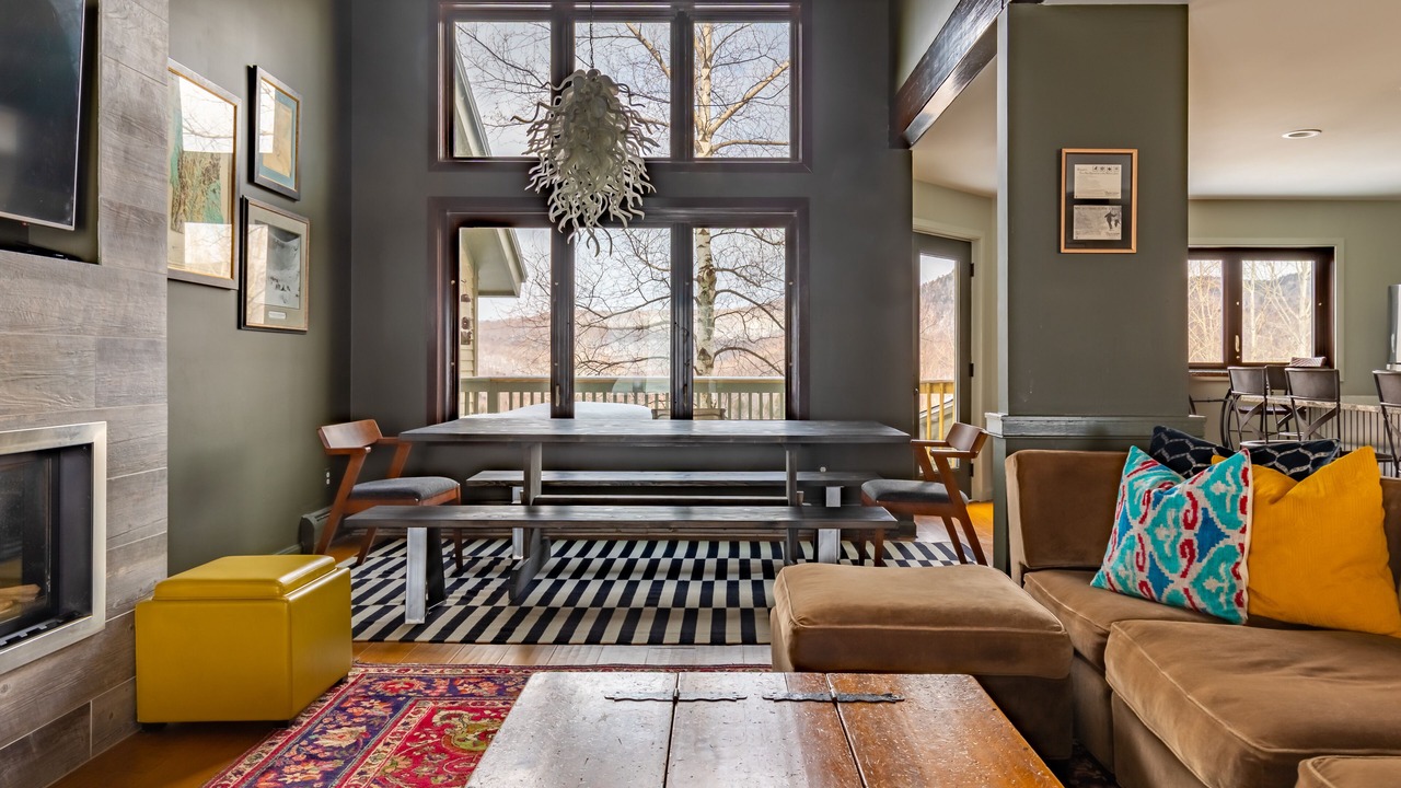 Photo of Livingroom in Bolton Valley