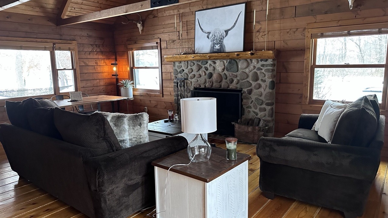 Photo of Livingroom in Ironton