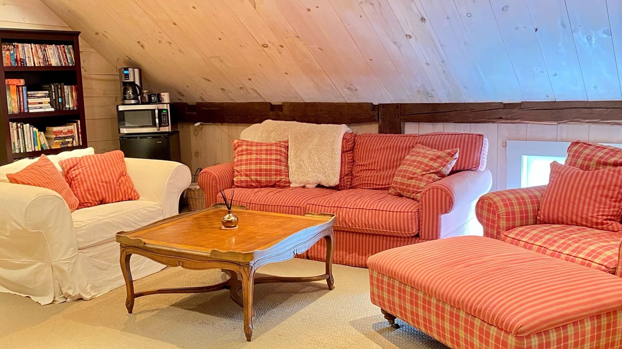 Photo of Livingroom in Walpole