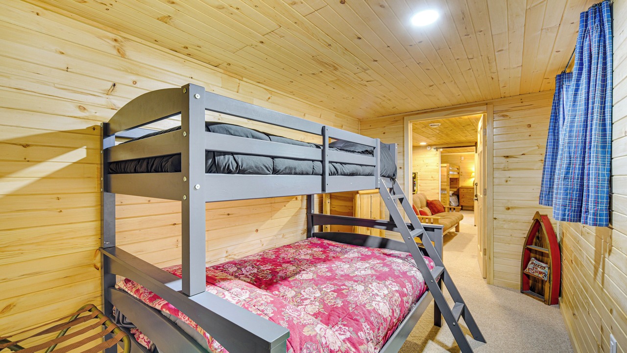 Photo of Bedroom in Chetek