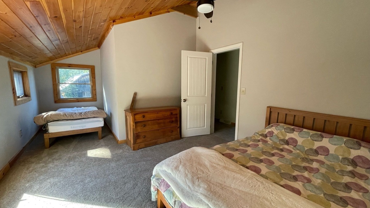 Photo of Bedroom in Indian Lake