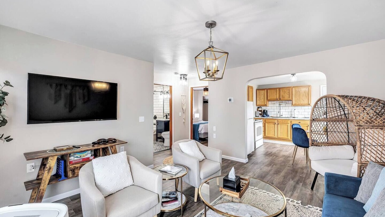 Photo of Livingroom in Algoma