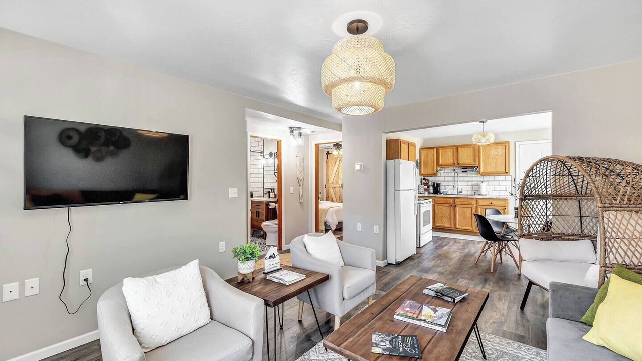 Photo of Livingroom in Algoma
