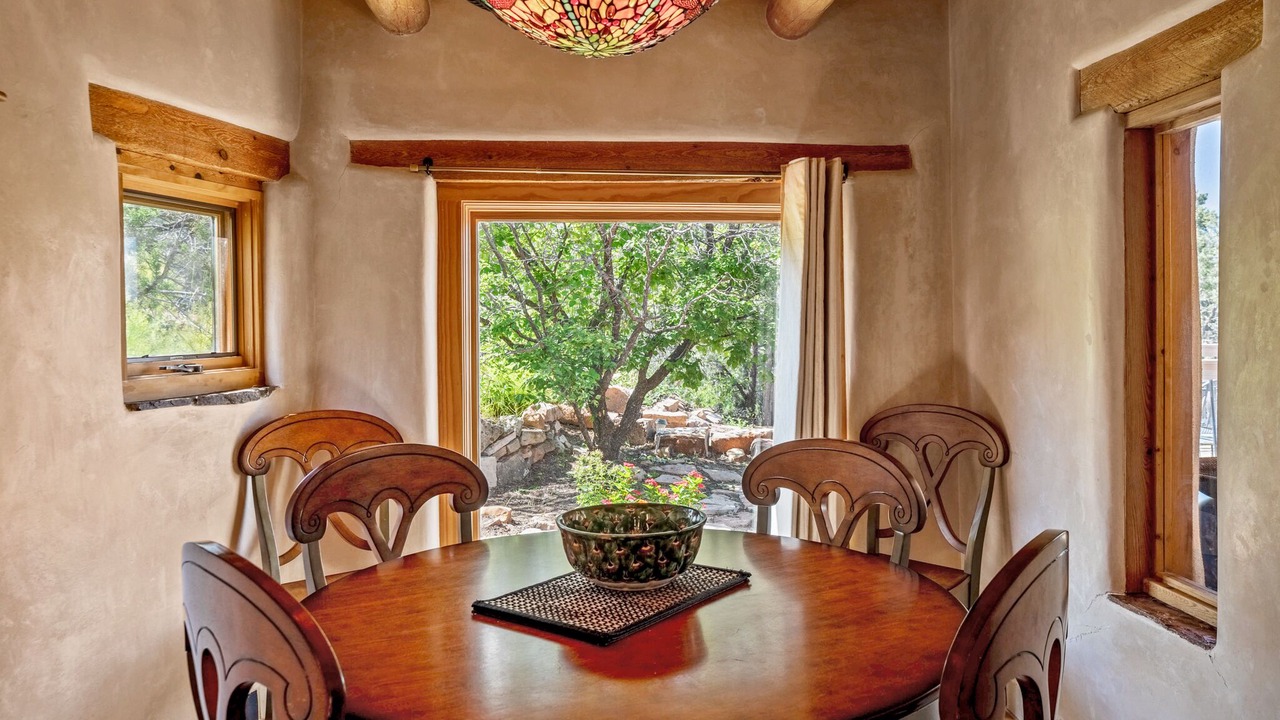 Photo of Livingroom in Canoncito