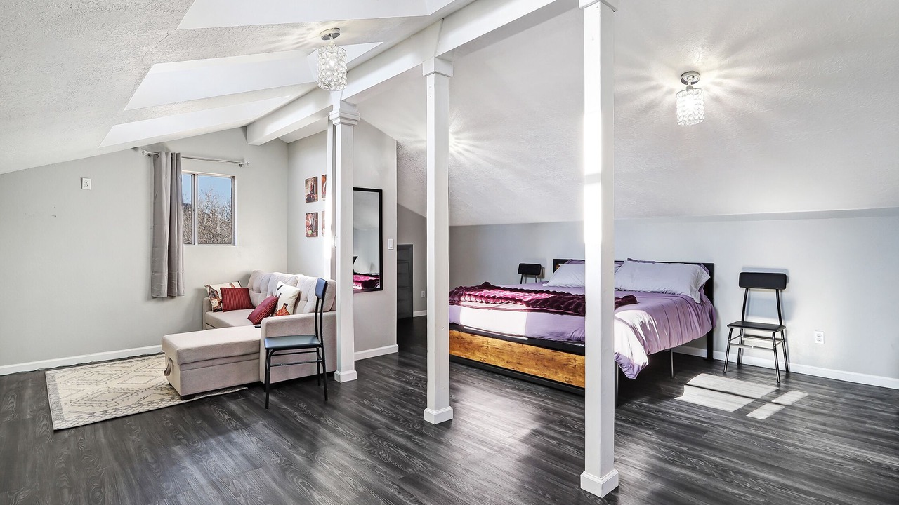 Photo of Bedroom in Dixon