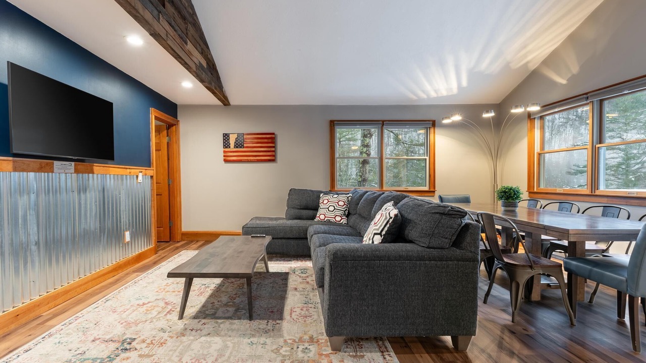 Photo of Livingroom in Bridgewater Corners