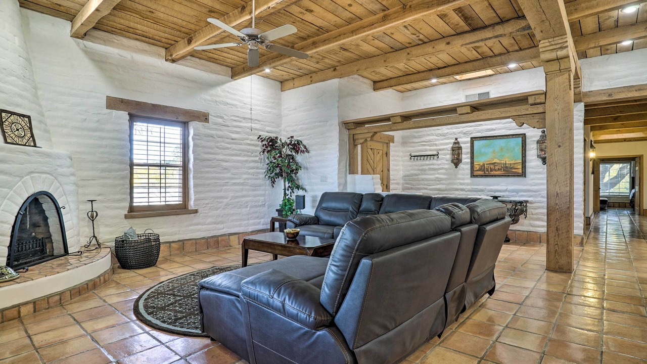Photo of Livingroom in Mesilla Park