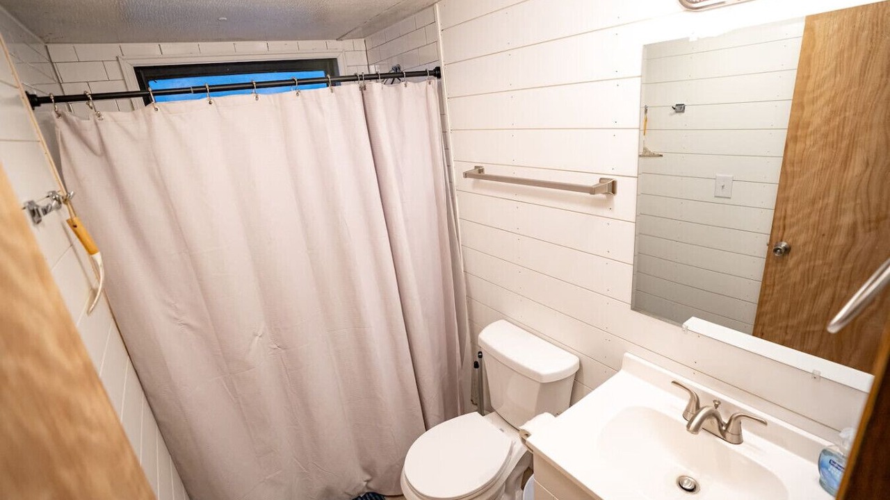 Photo of Bathroom in Newtown