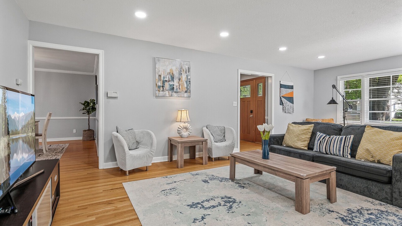 Photo of Livingroom in Rochester