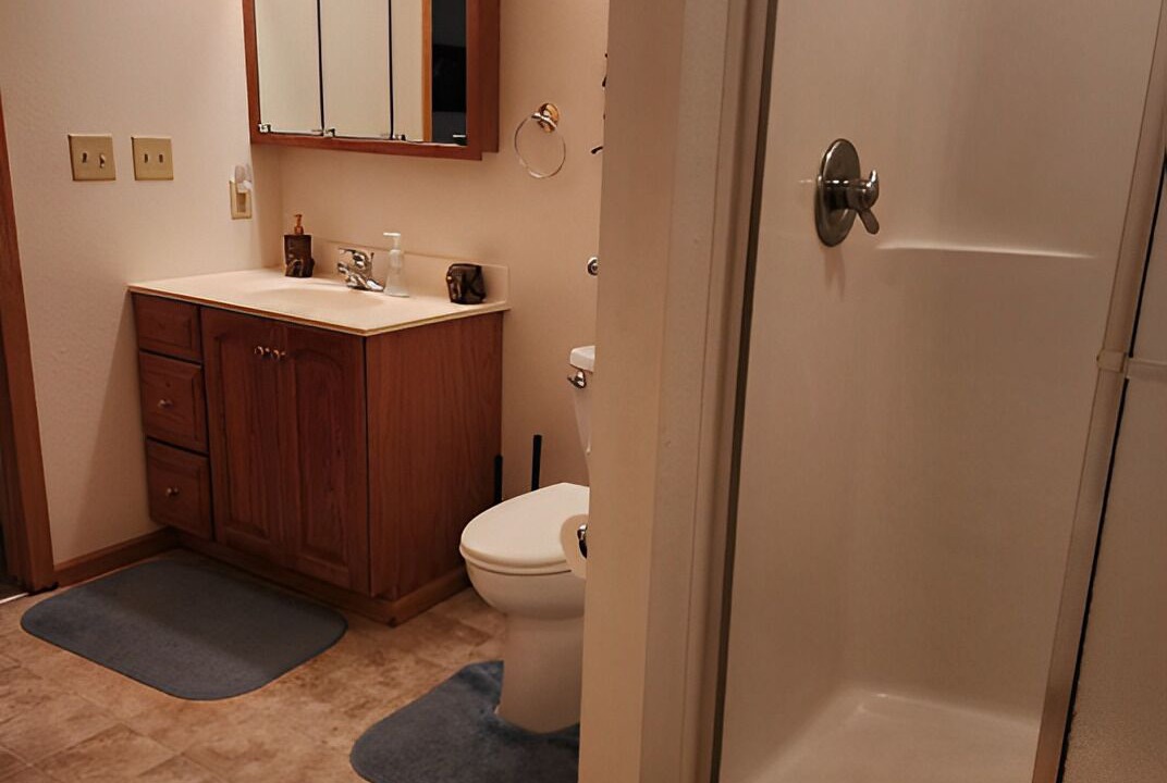 Photo of Bathroom in Garrison