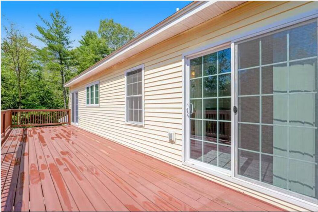 Photo of Patio Balcony in Jeffersonville