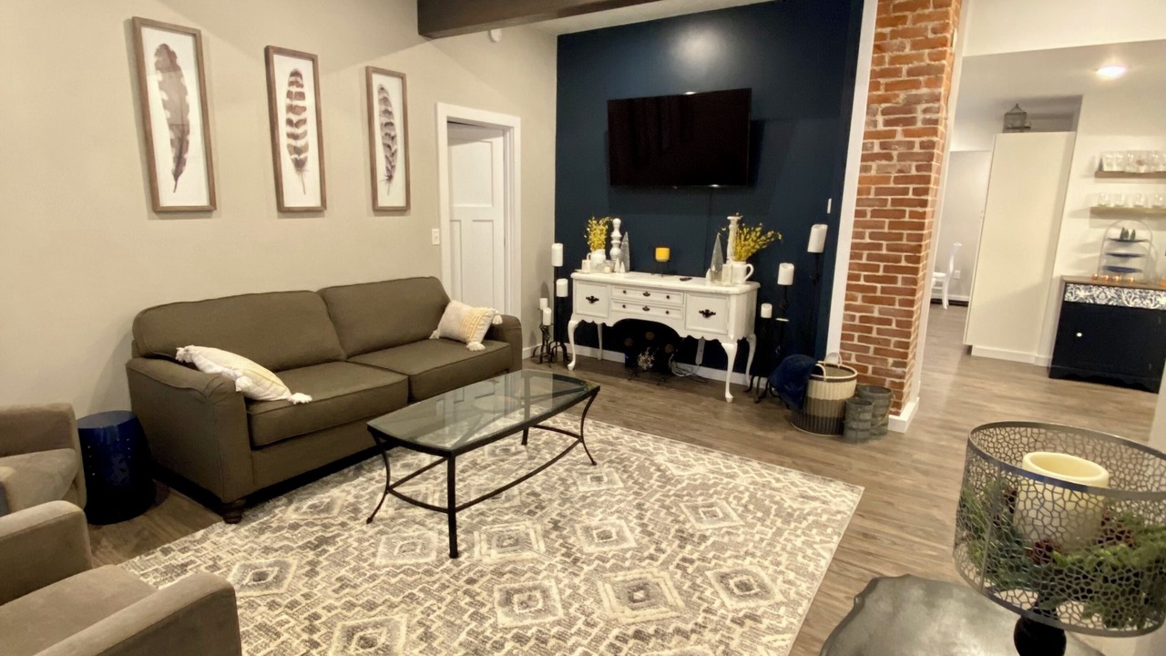 Photo of Livingroom in Hayward