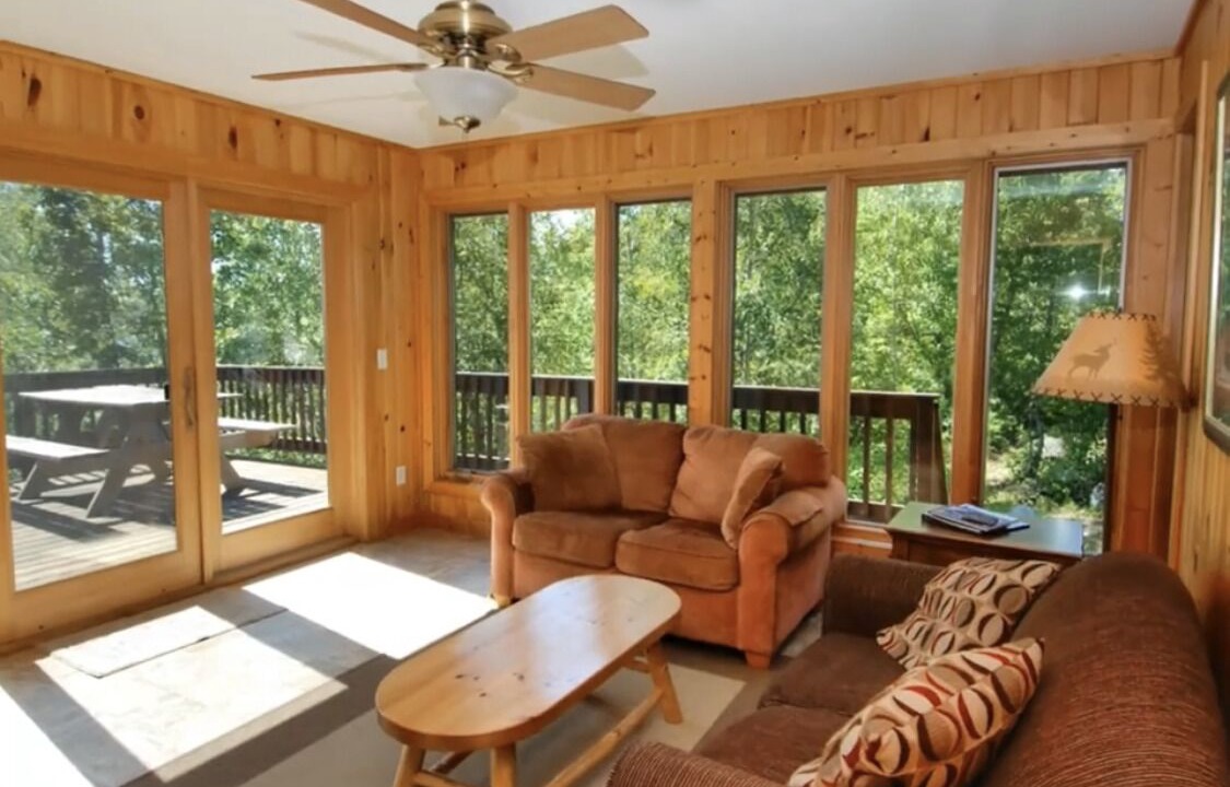 Photo of Livingroom in Orr