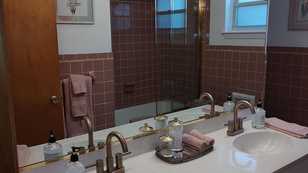 Photo of Bathroom in South Williamson