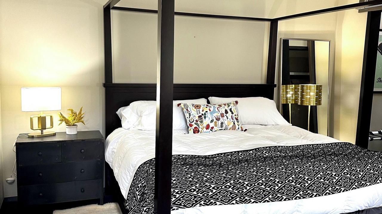 Photo of Bedroom in Taos Ski Valley