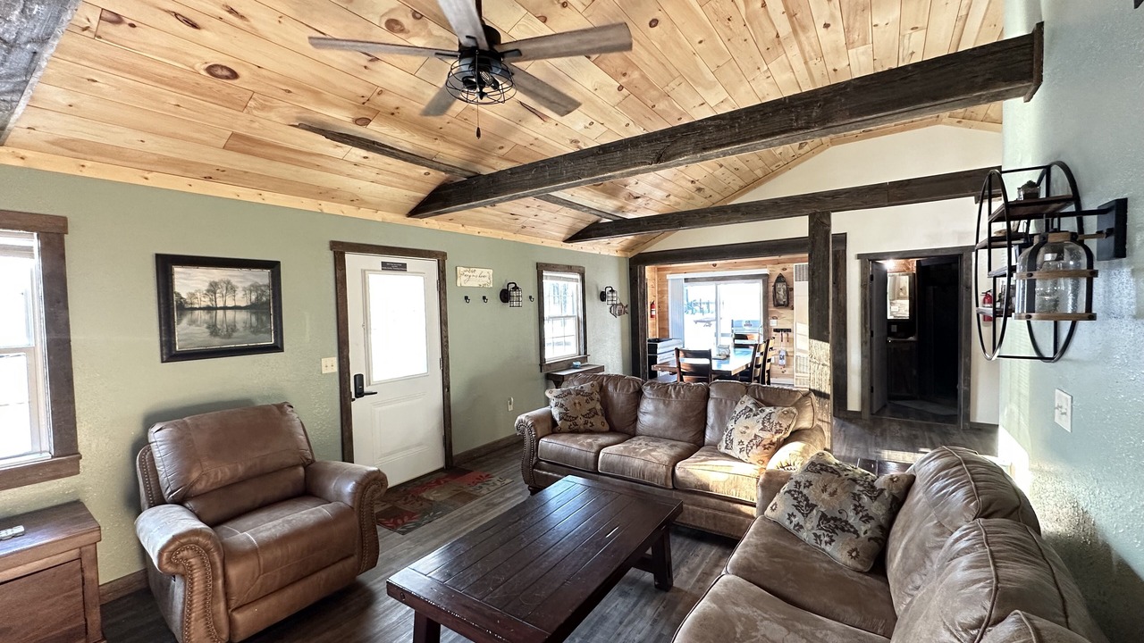 Photo of Livingroom in Tomahawk