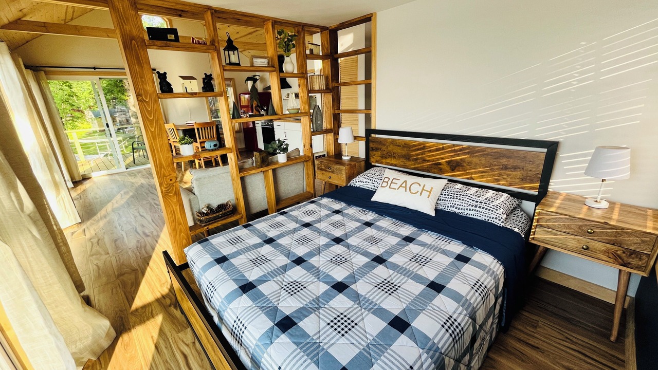 Photo of Bedroom in South Haven