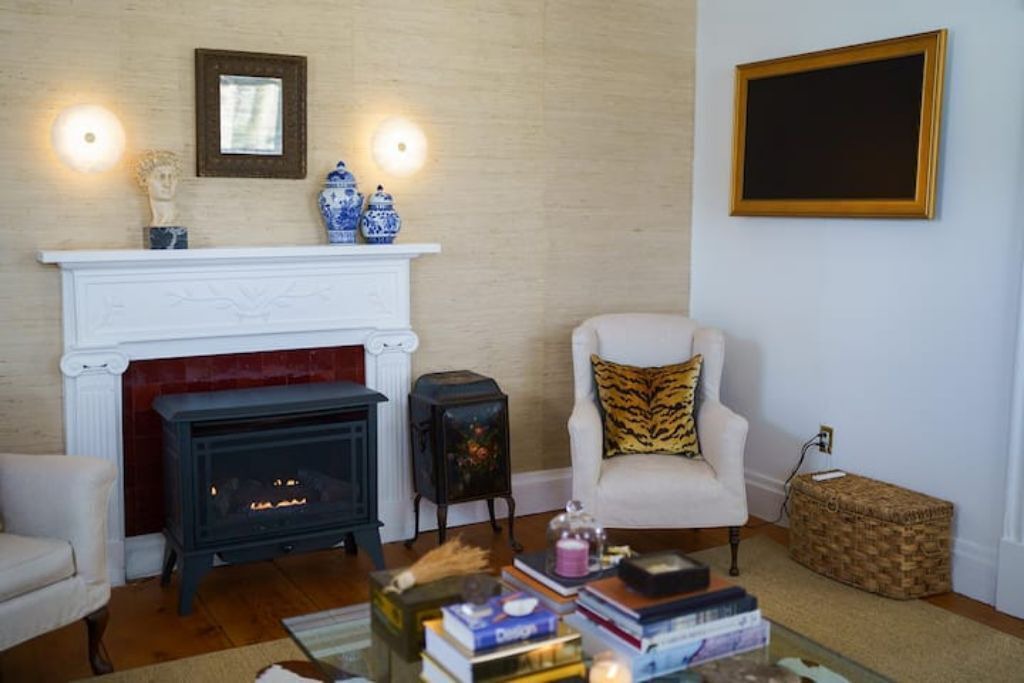 Photo of Livingroom in Oak Hill