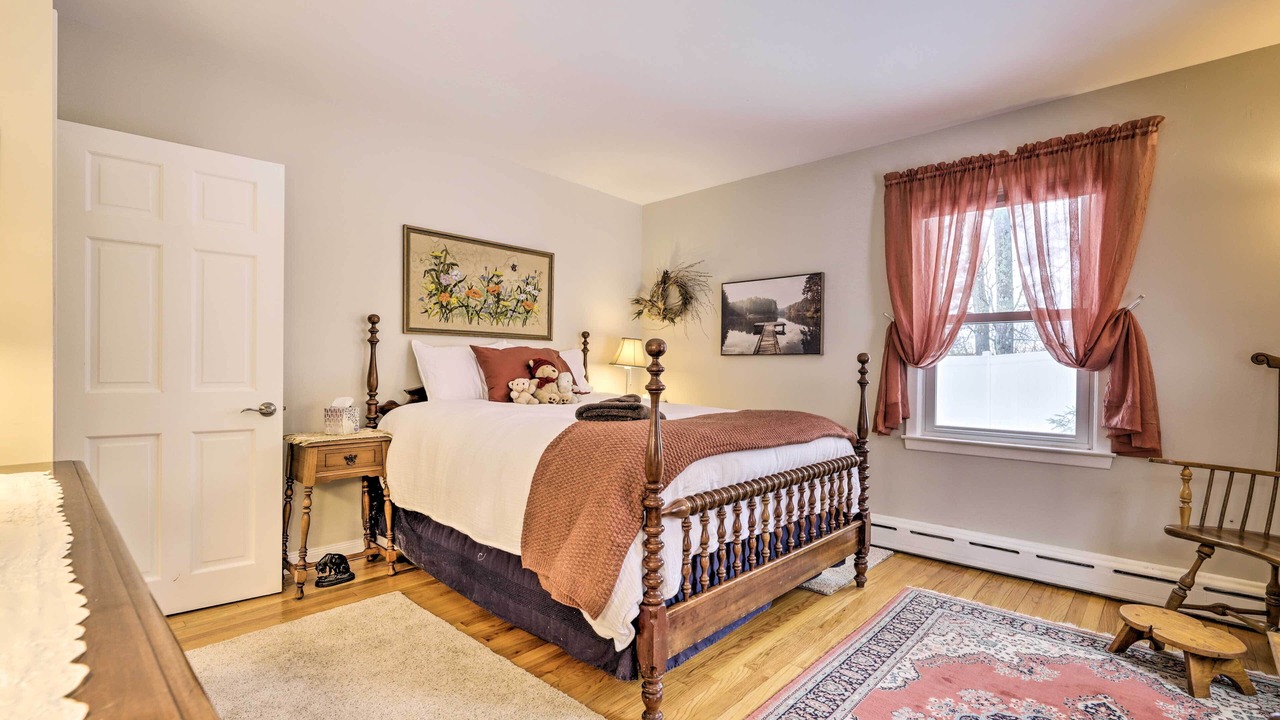Photo of Bedroom in Hadley
